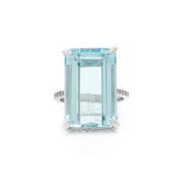 AQUAMARINE AND DIAMOND RING