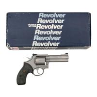 *Smith & Wesson 686 Revolver