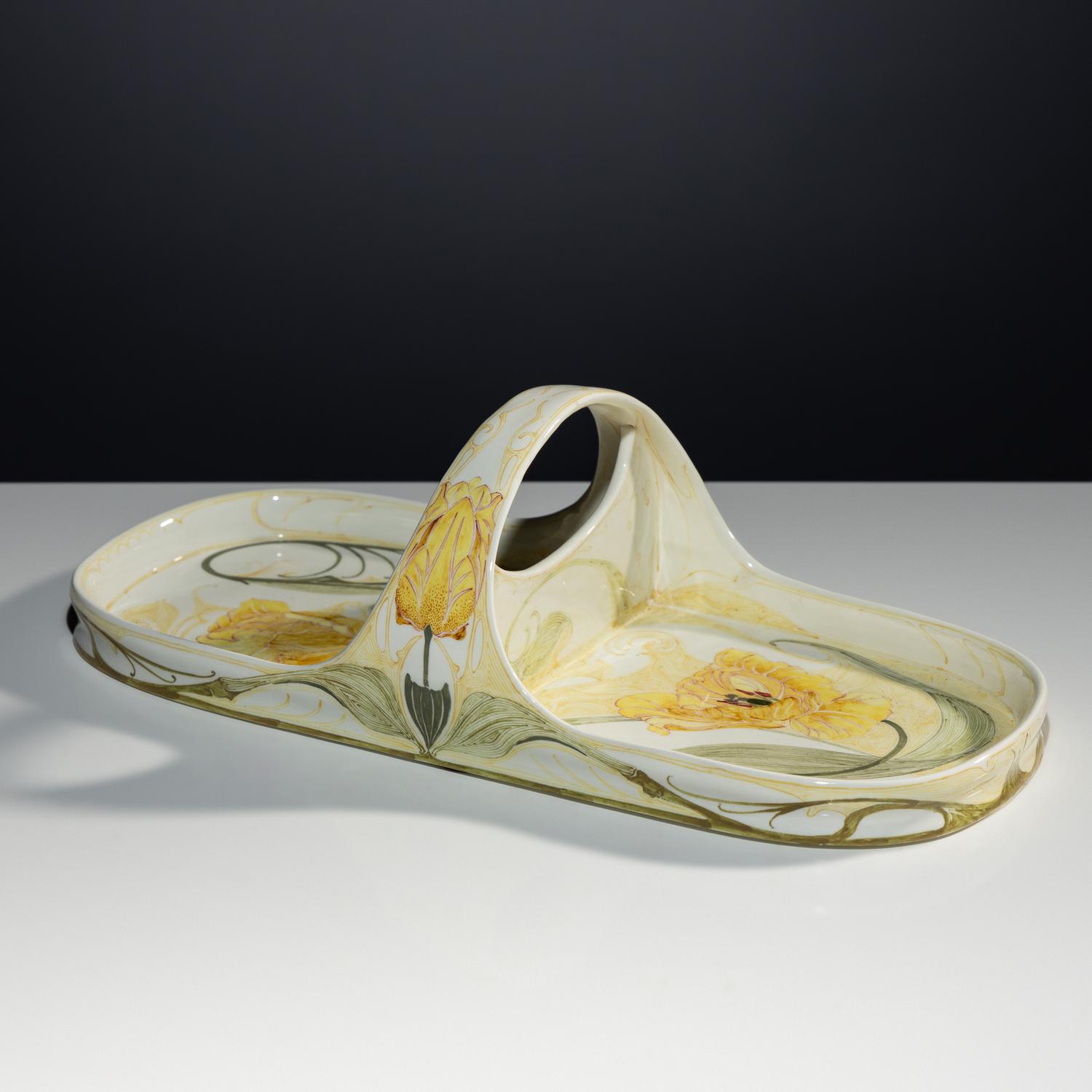 Eggshell porcelain handled tray with polychrome tulip decoration, model no. 210p
