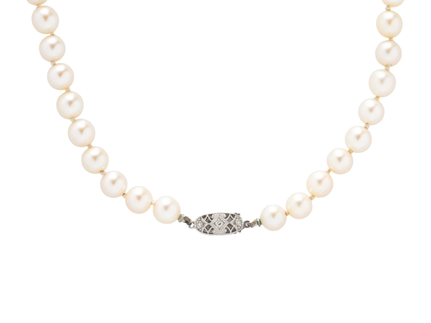 CULTURED PEARL NECKLACE
