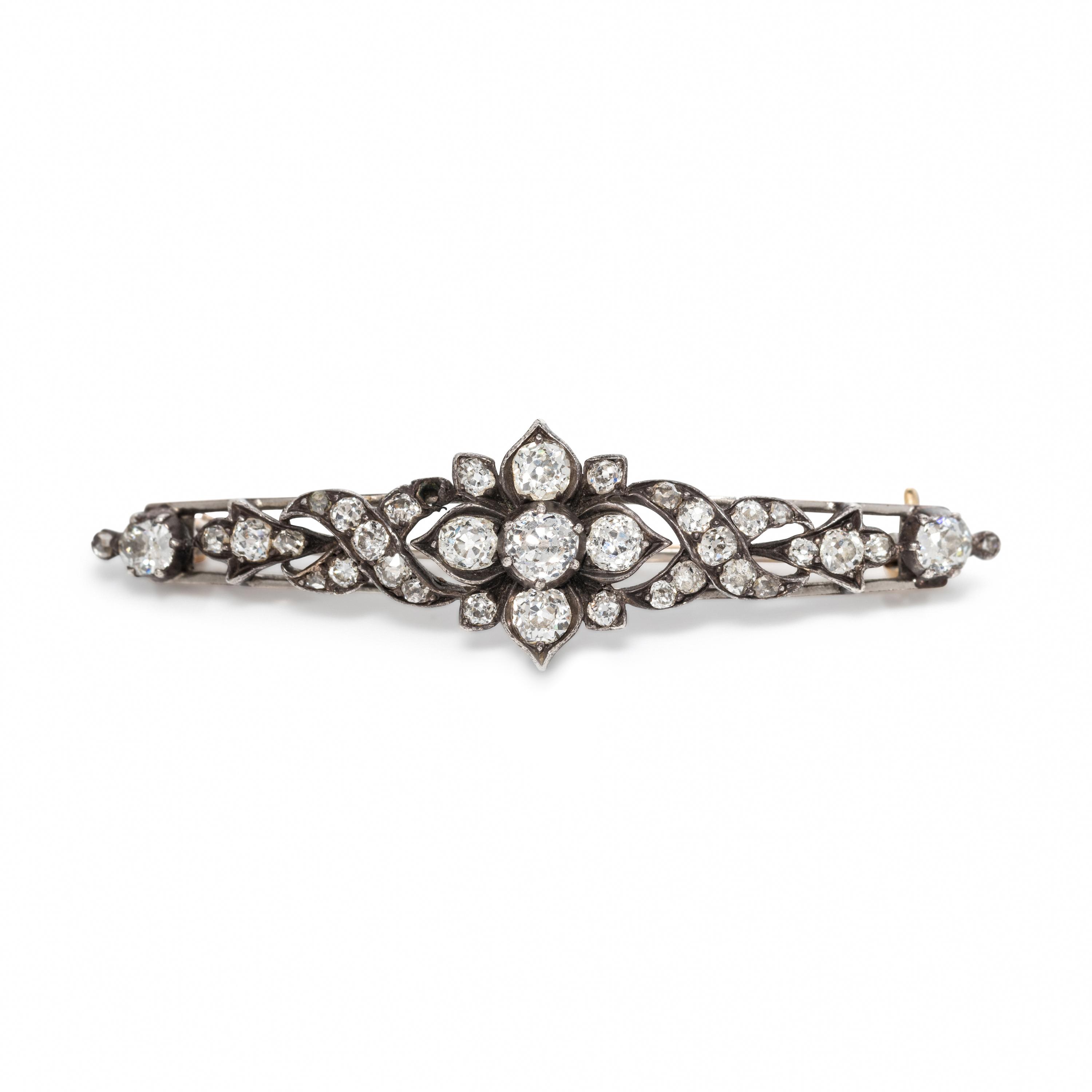 ANTIQUE, DIAMOND BROOCH