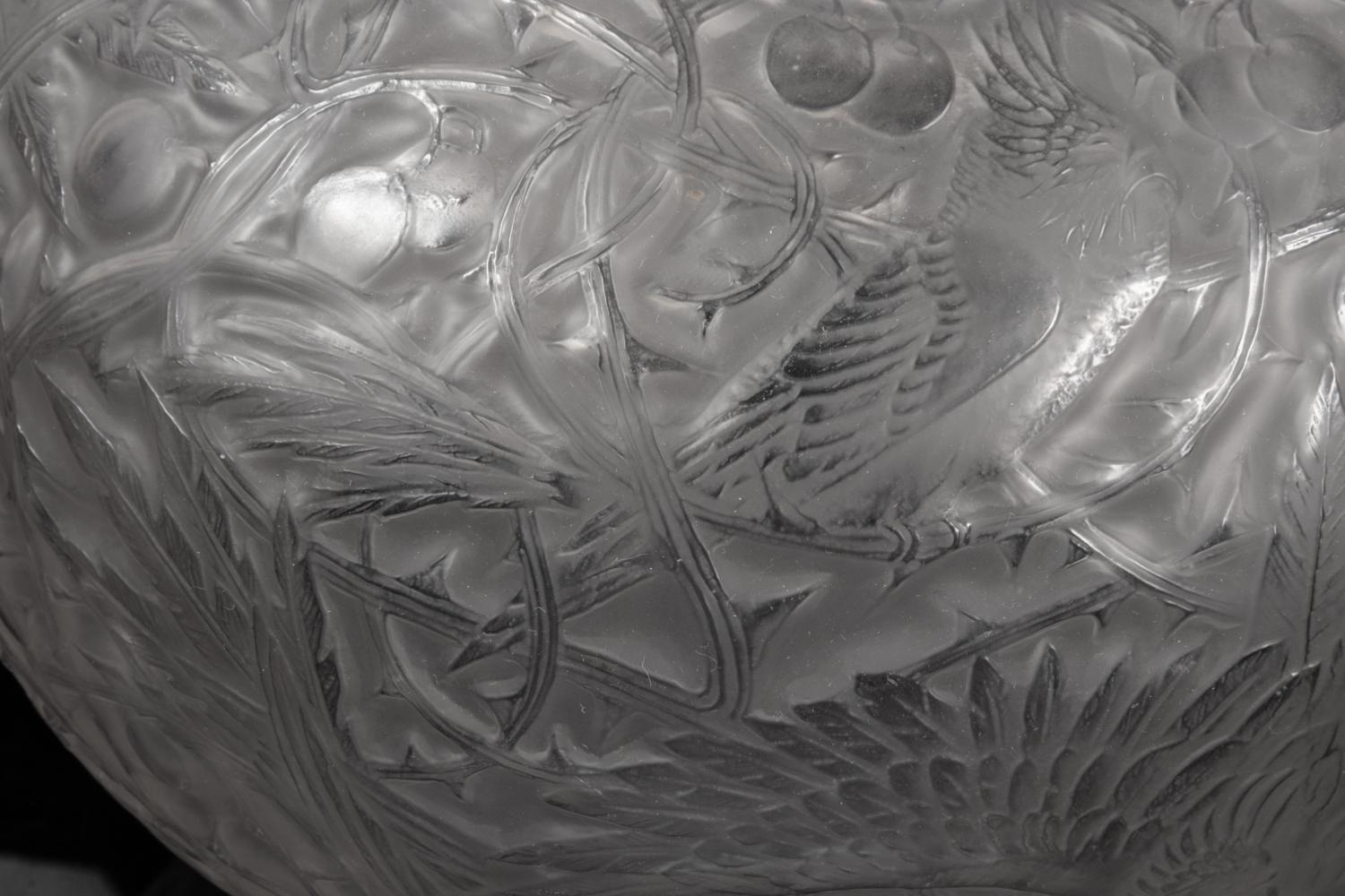 A Lalique Aras Vase