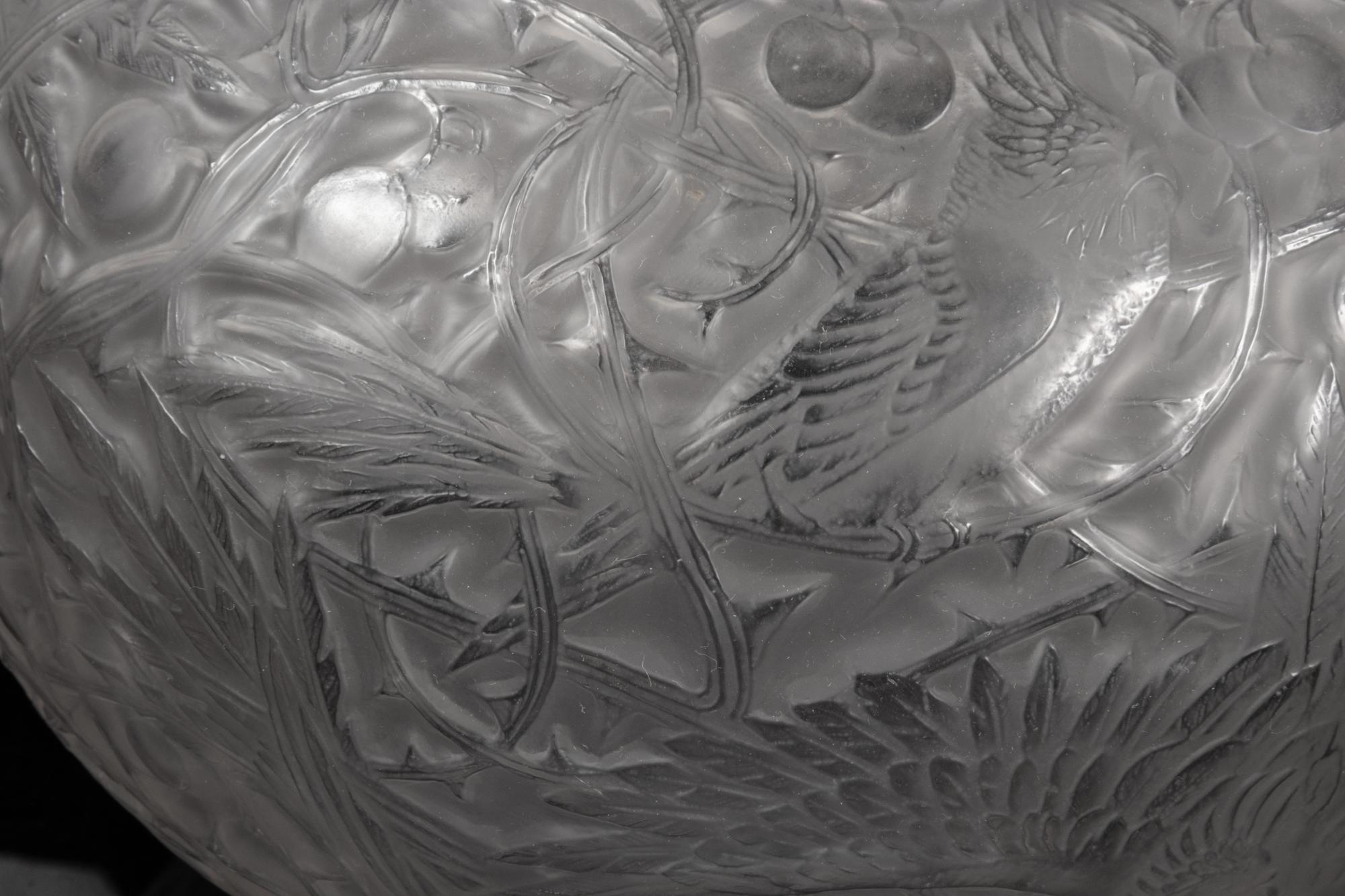 A Lalique Aras Vase
