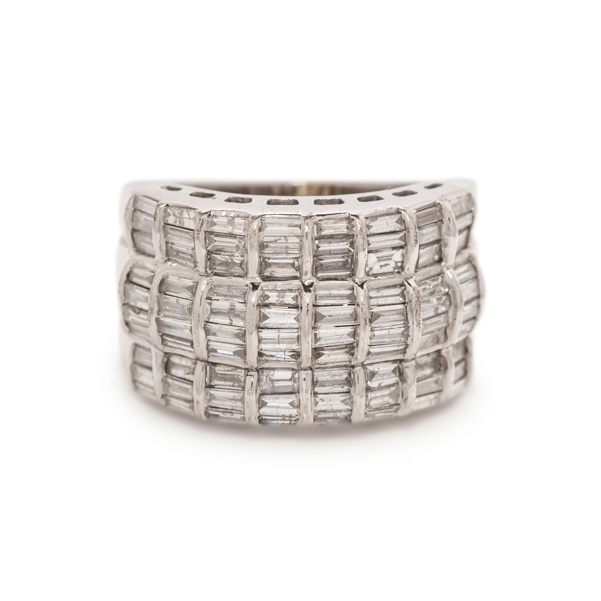 DIAMOND RING