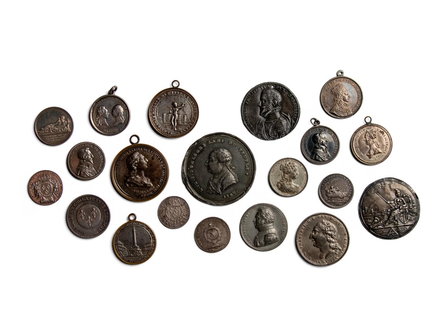[EXONUMIA] Twenty Silvered-Metal Medallions of French Interest