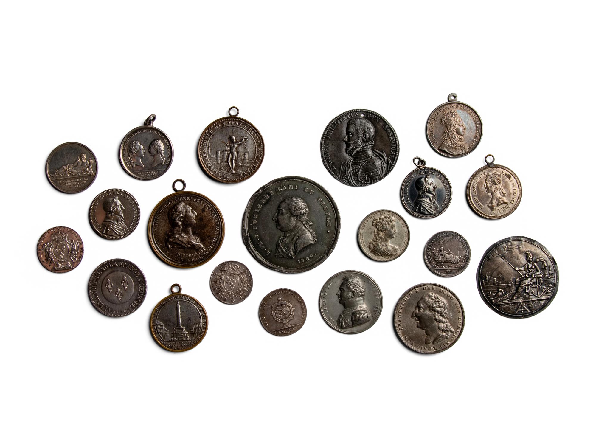 [EXONUMIA] Twenty Silvered-Metal Medallions of French Interest