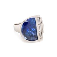 WHITE GOLD, SAPPHIRE AND DIAMOND RING