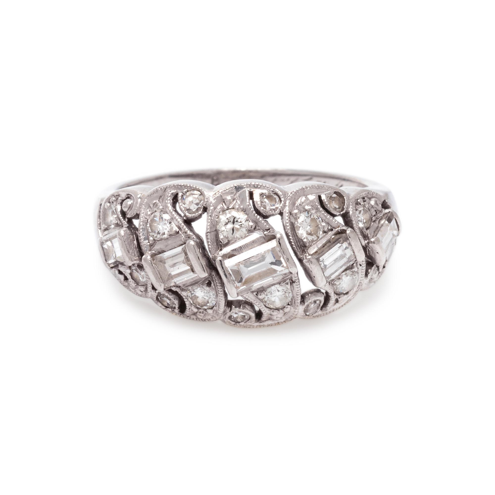 DIAMOND RING