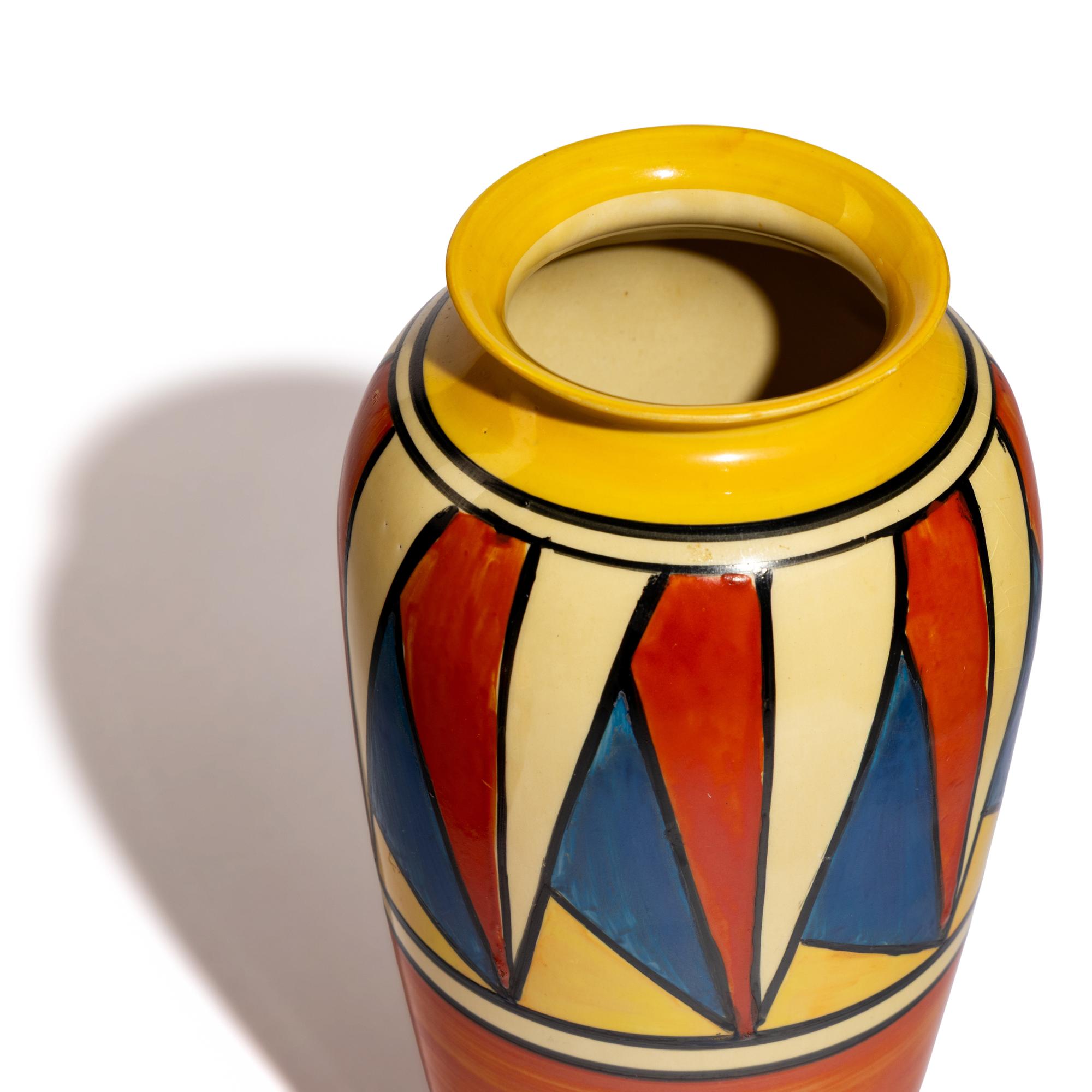 Bizarre pattern, vase and lidded jar