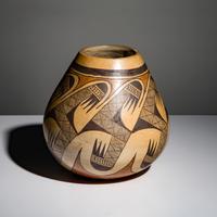 Daisy Hooee Nampeyo (Hopi-Tewa, 1906-1994) — Polychrome Pottery Jar, Migration Pattern