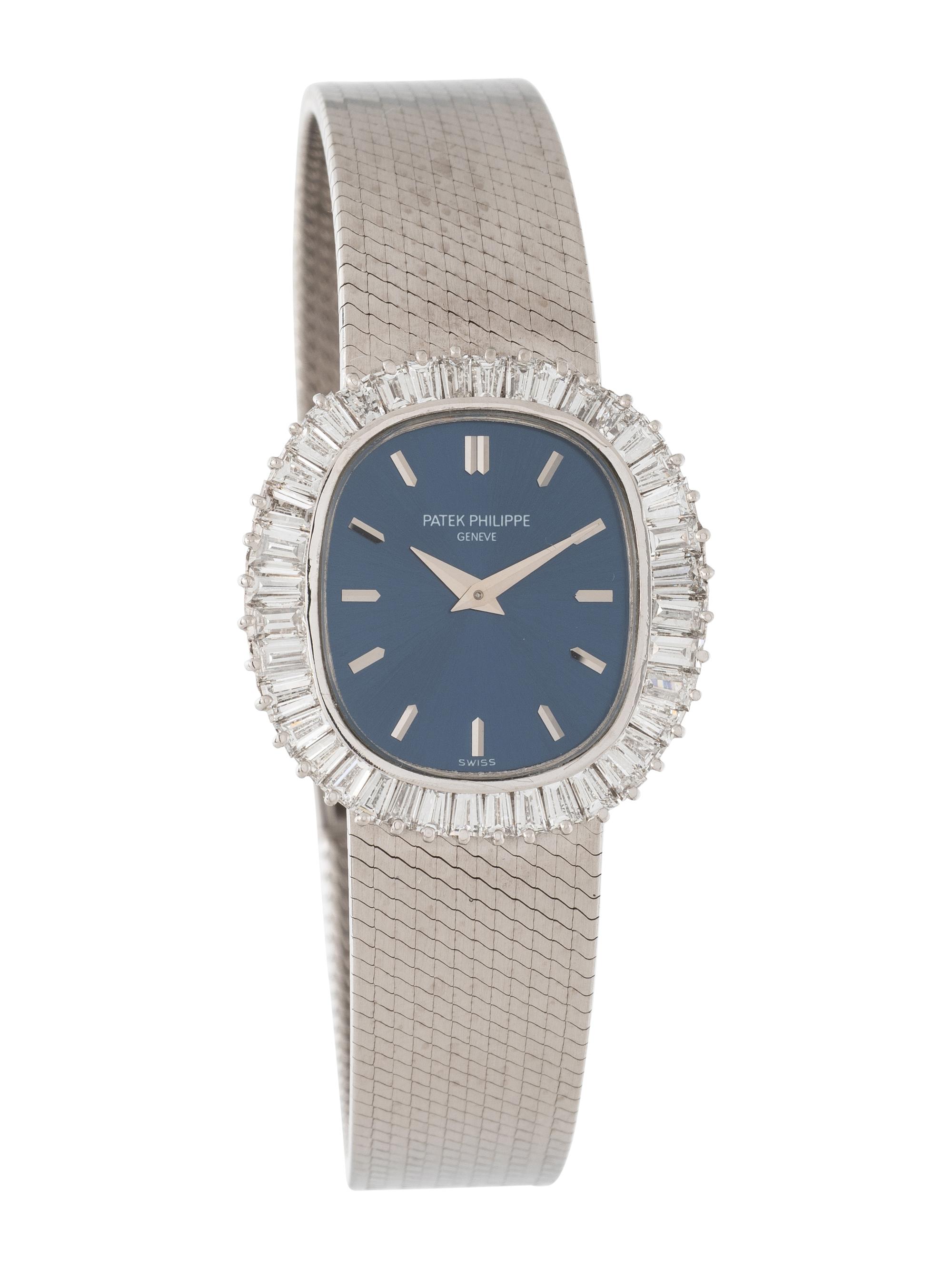 PATEK PHILIPPE, REF. 4138/1 18K WHITE GOLD AND DIAMOND WATCH
