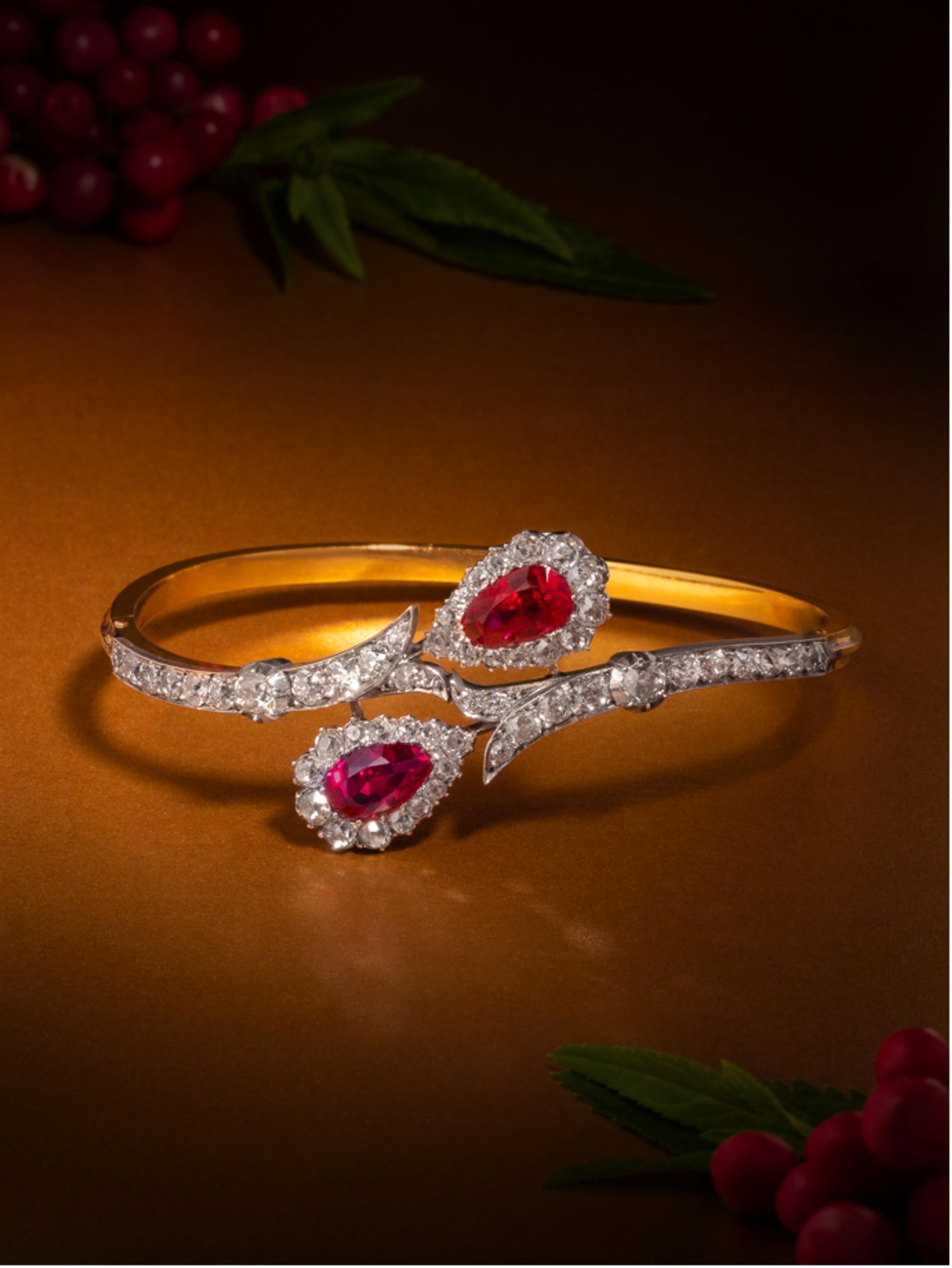 AN IMPORTANT, ANTIQUE BURMESE RUBY AND DIAMOND BRACELET