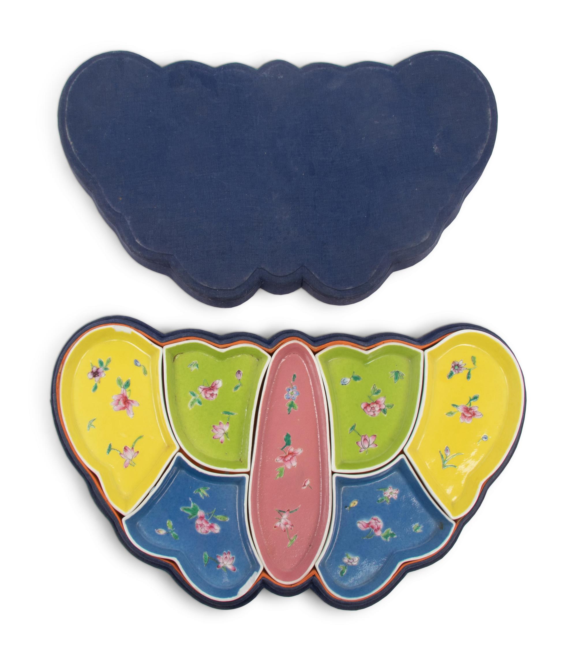 A Chinese Famille Rose Porcelain 'Butterfly' Sweetmeat Set