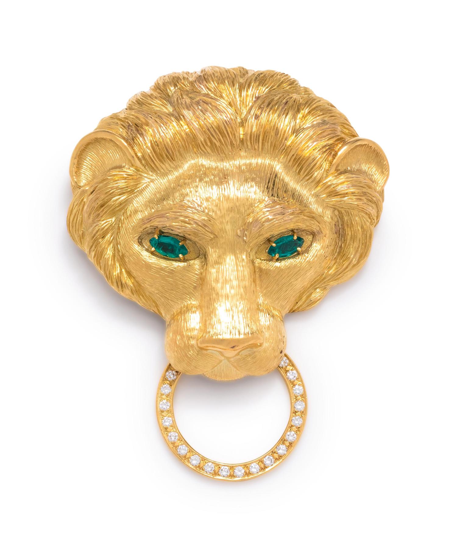 YELLOW GOLD AND DIAMOND LION PENDANT