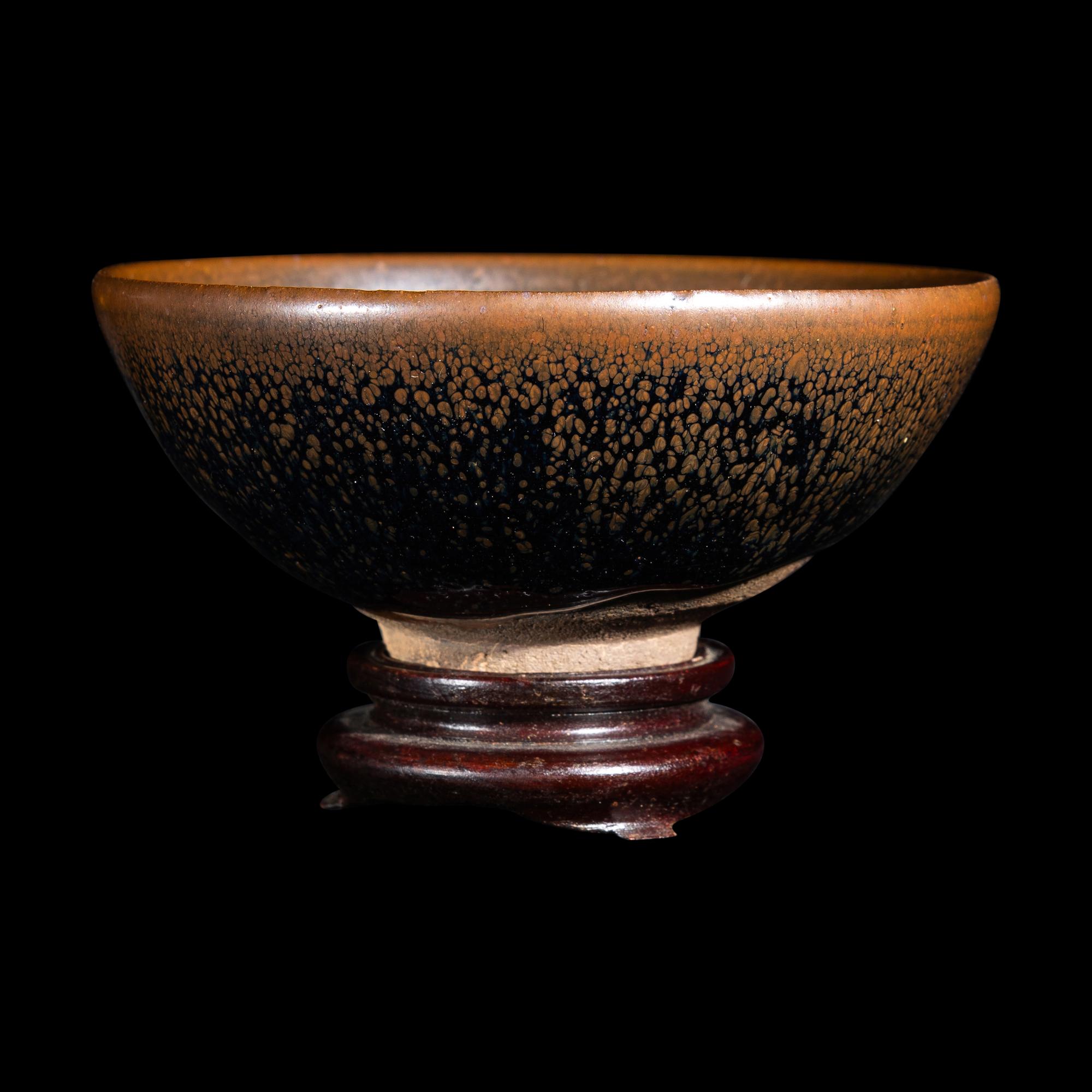 A Chinese Jian -Style 'Oil-Spot' Tea Bowl, Song Dynasty 宋 黑釉油滴碗