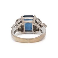 SAPPHIRE AND DIAMOND RING
