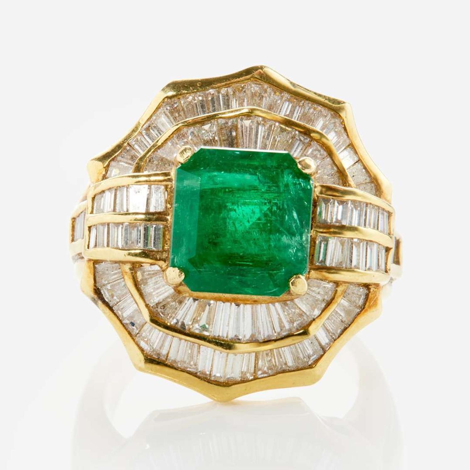 An 18K Yellow Gold, Emerald, and Diamond Ring