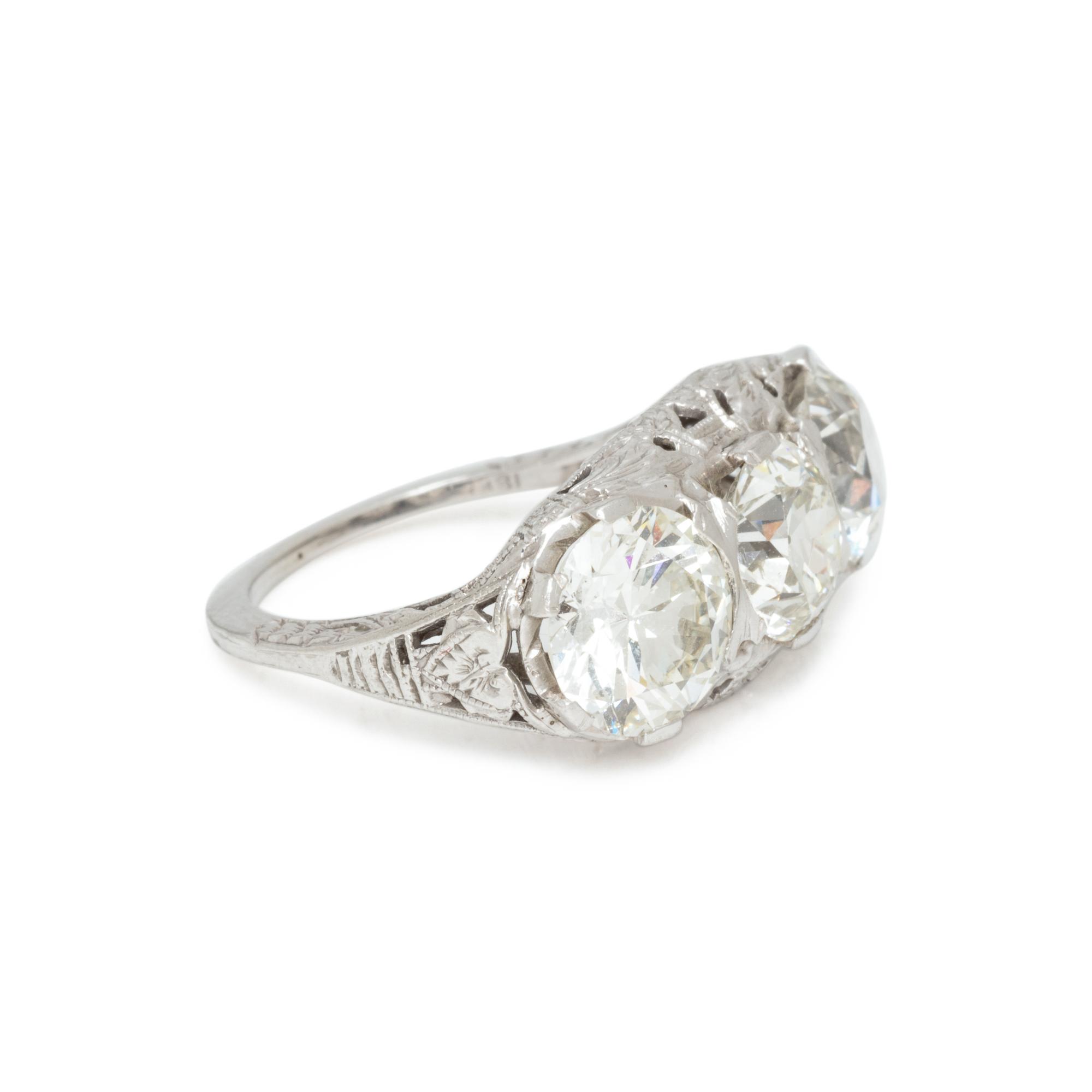DIAMOND RING