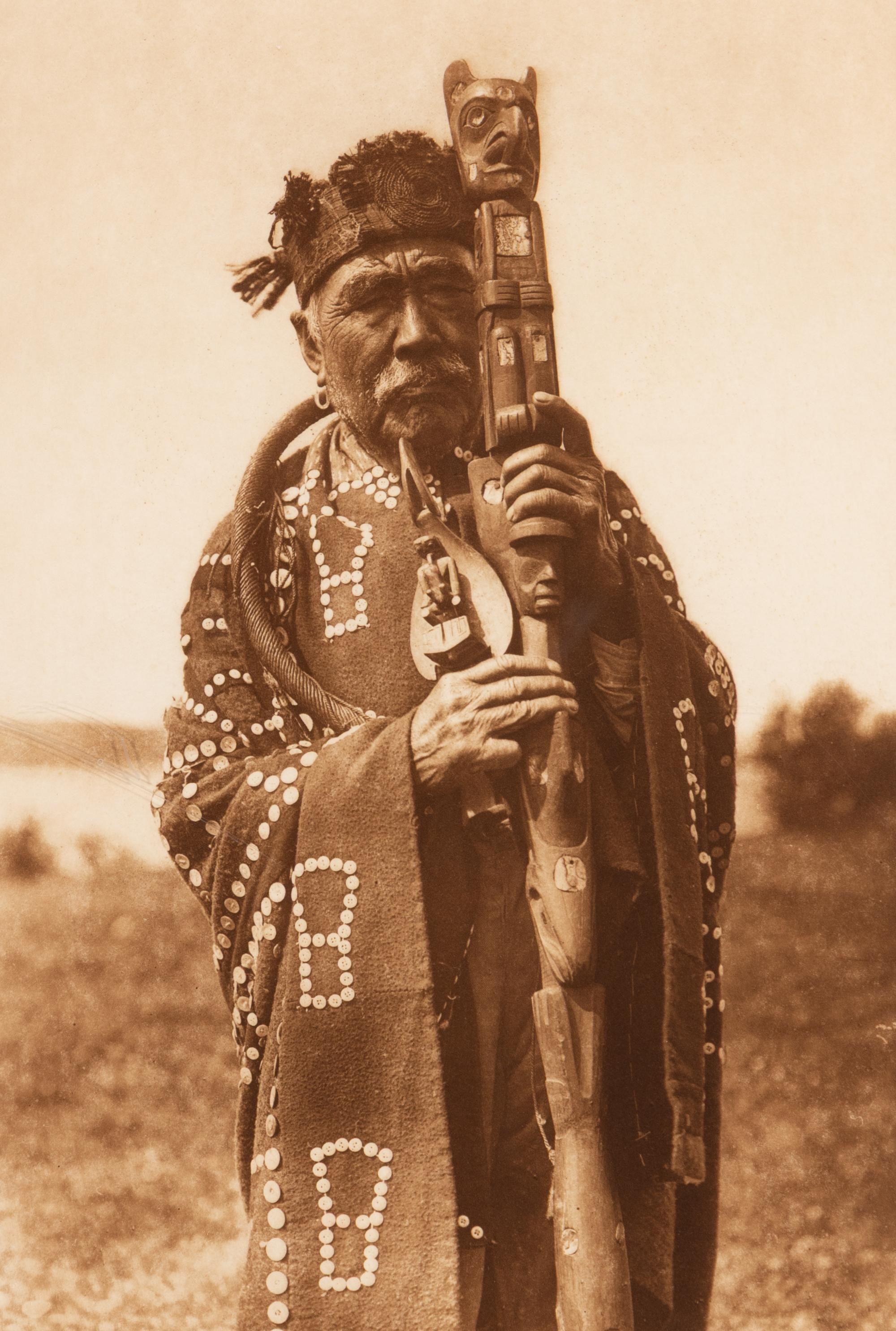 Hamasaka in Tlu'wulahu Costume with Speaker's Staff - Qagyuhl