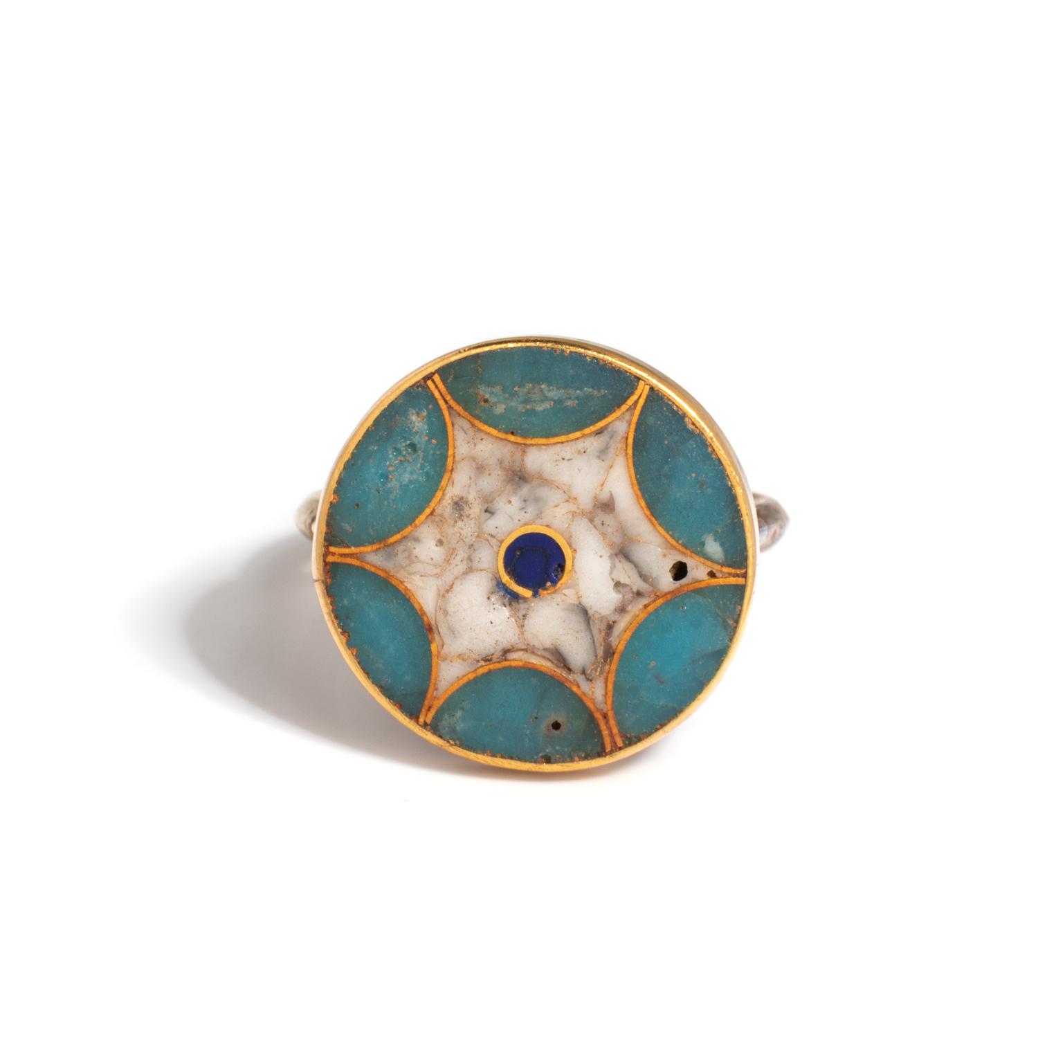YELLOW GOLD AND HARDSTONE STAR RING
