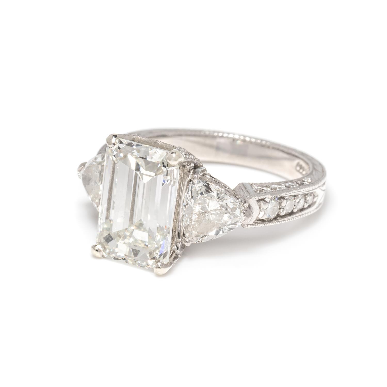 DIAMOND RING