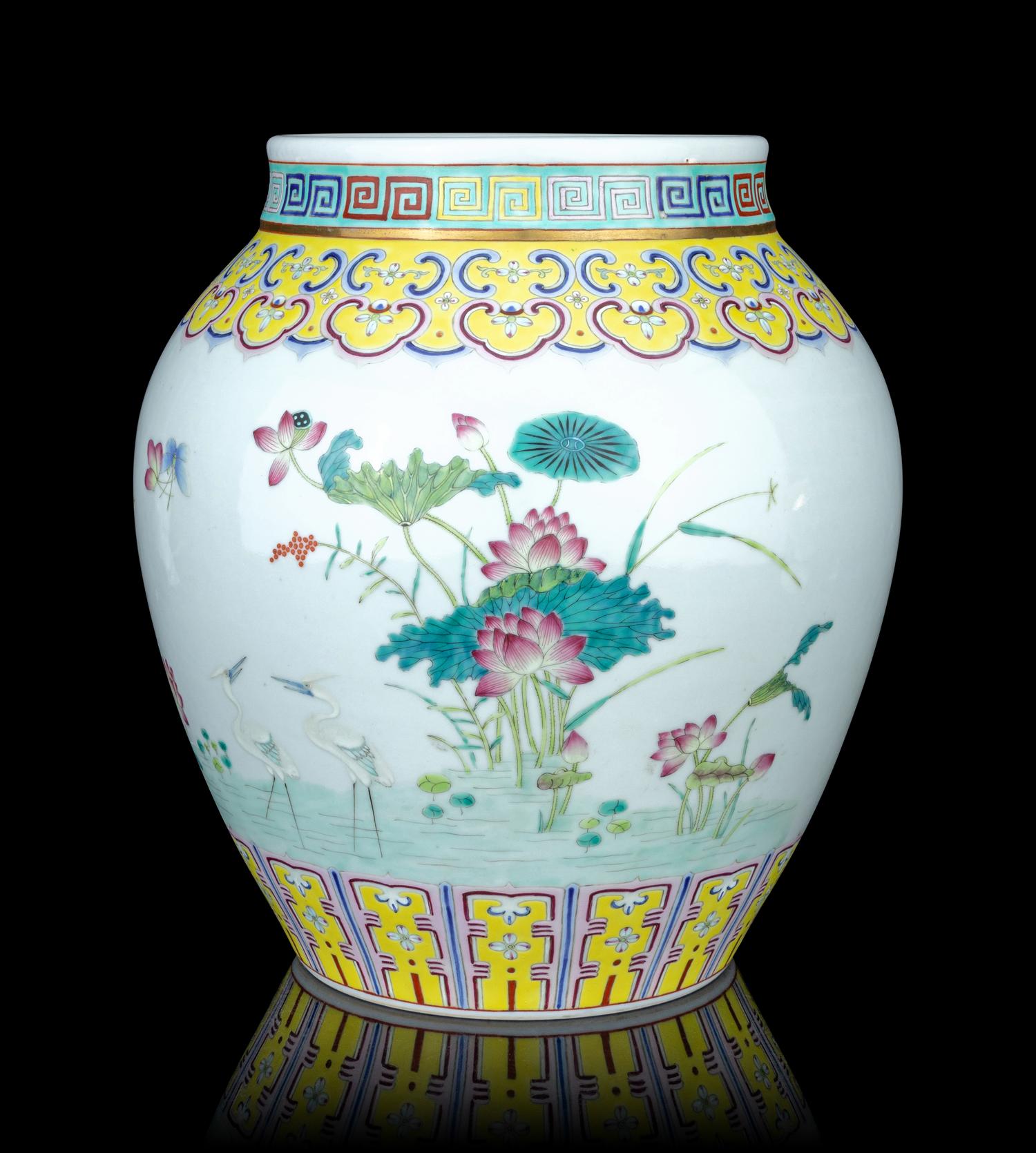 A Large Famille Rose Porcelain 'Mandarin Duck' Jar