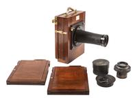 [EARLY PHOTOGRAPHY]. Camera produced by Otto Francke, Dresden.