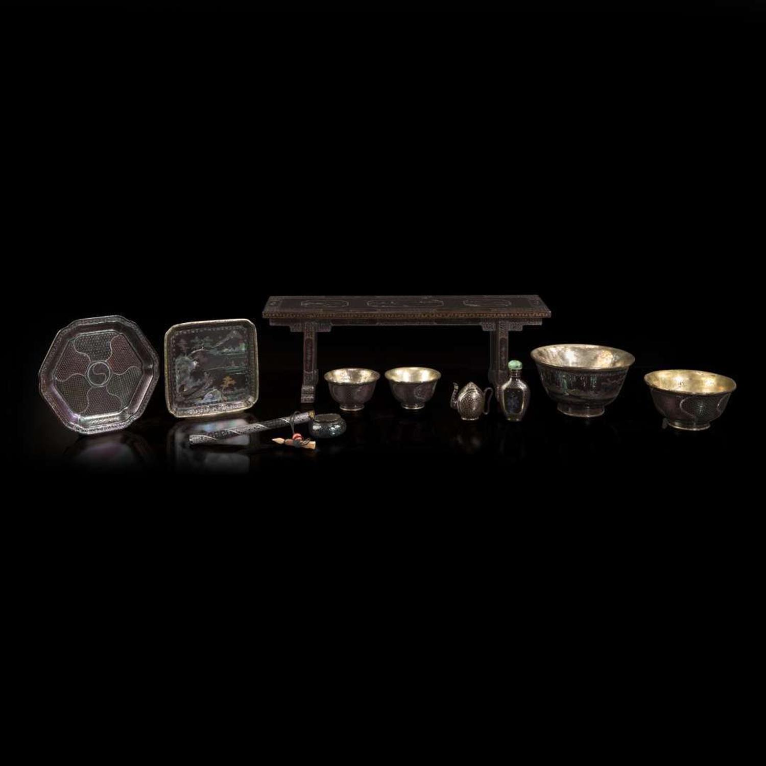 A group of ten Chinese and Japanese inlaid “lac burguate” objects 螺钿象嵌一组十件