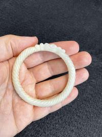 A Chinese white jade bangle 白玉手镯 Mid to late Qing dynasty ????