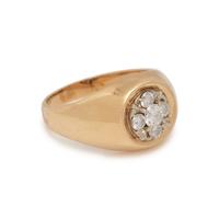 YELLOW GOLD AND DIAMOND RING