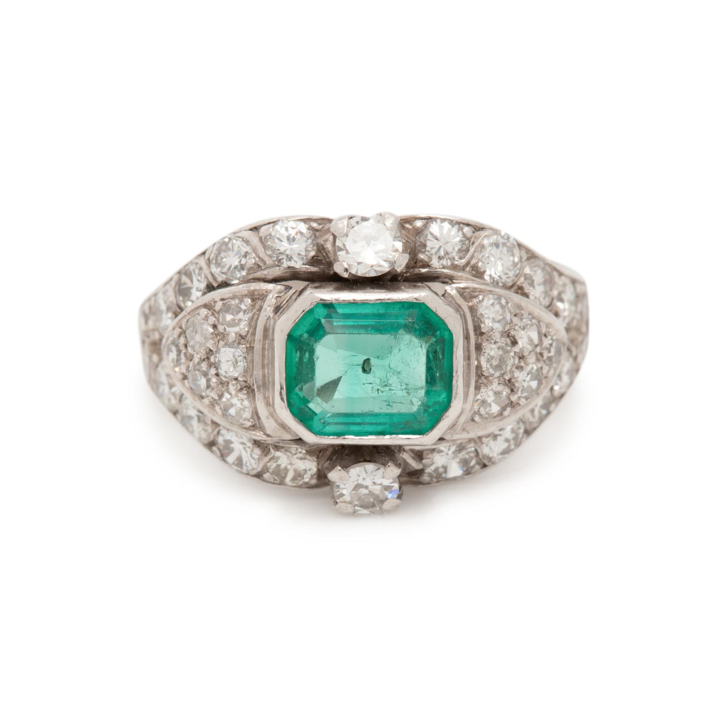 EMERALD AND DIAMOND RING