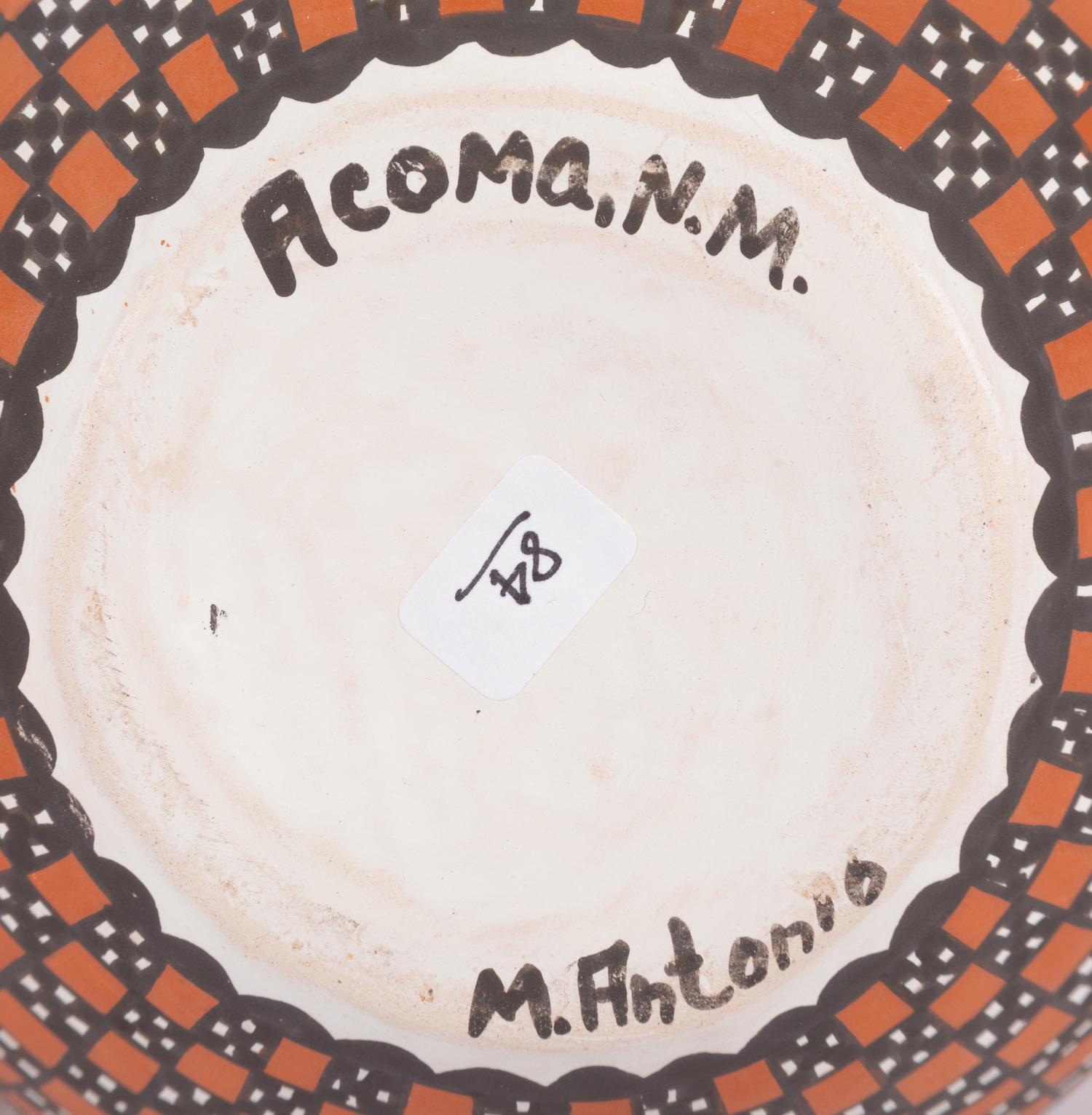Collection of Navajo and Pueblo Pottery