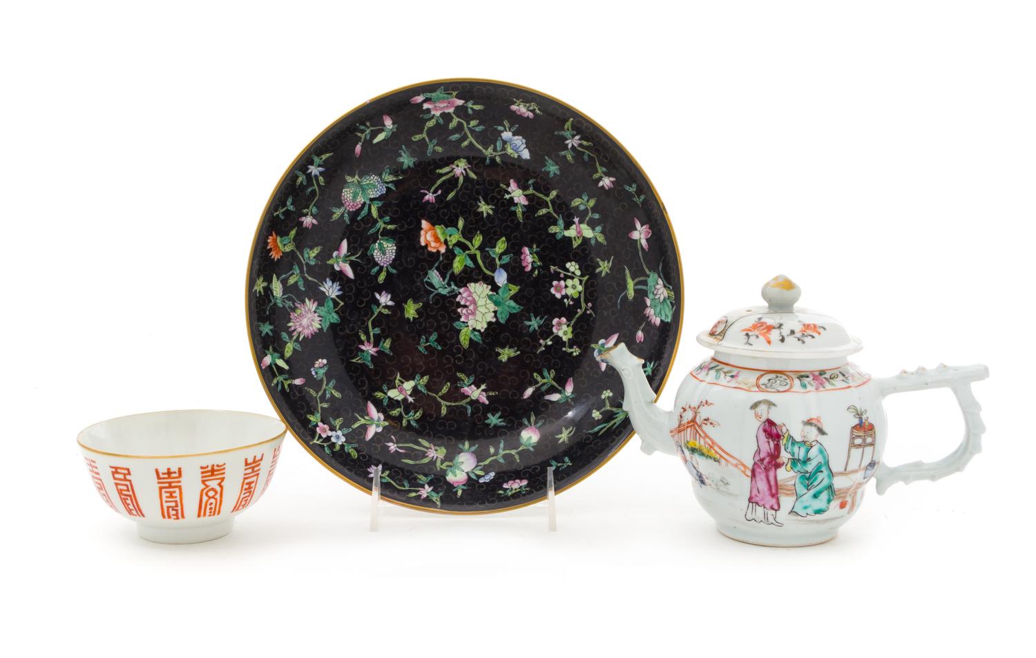 Three Chinese Porcelain Articles Largest diameter 9 1/2 inches. — 19TH CENTURY