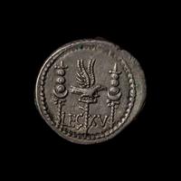 [ANCIENTS] ROMAN REPUBLIC. Mark Antony- 15th Legion (c. 30 BC). Ar Denarius (3.4 g, 20mm).