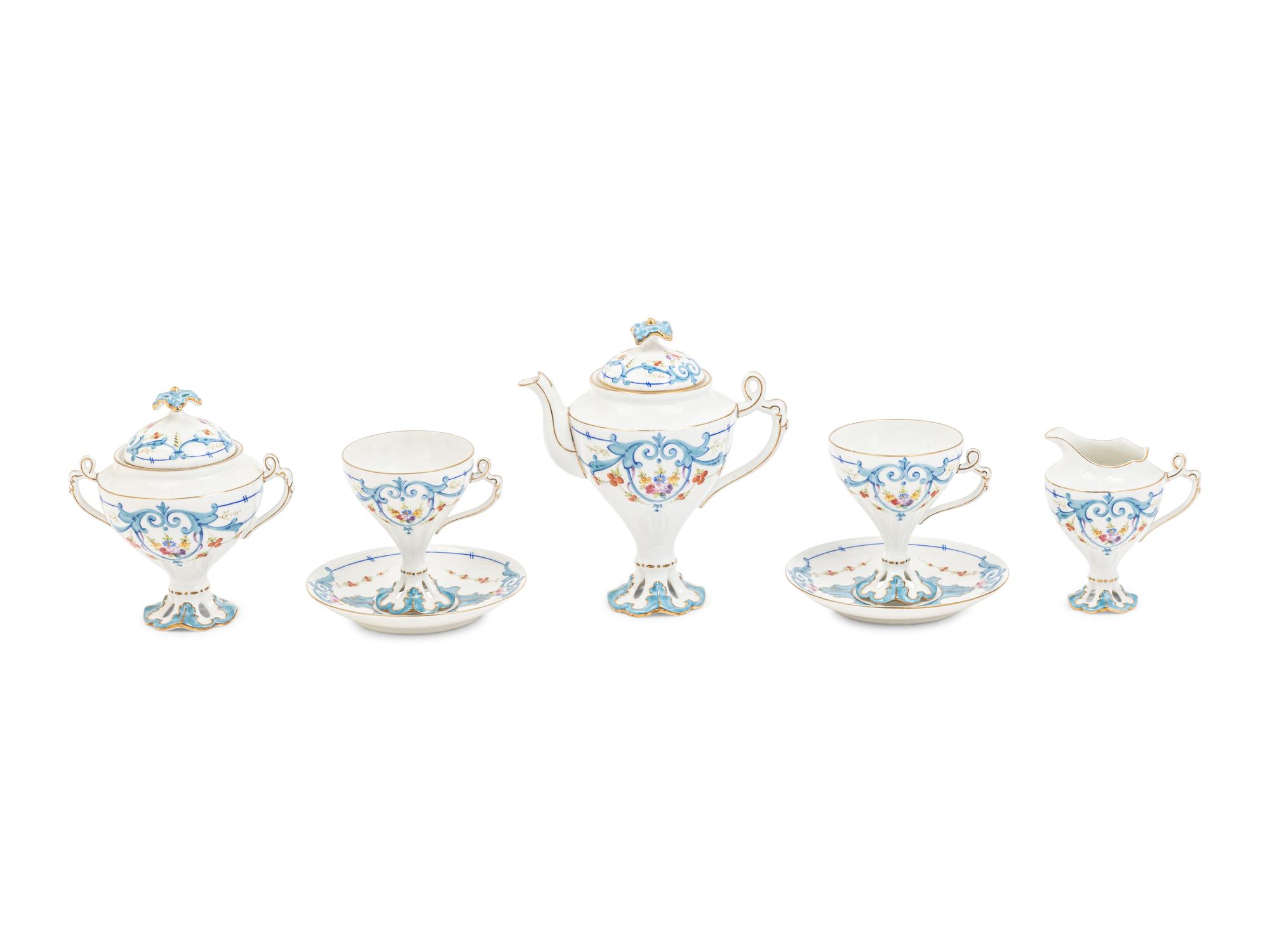 A Limoges Porcelain Tête-à-Tête