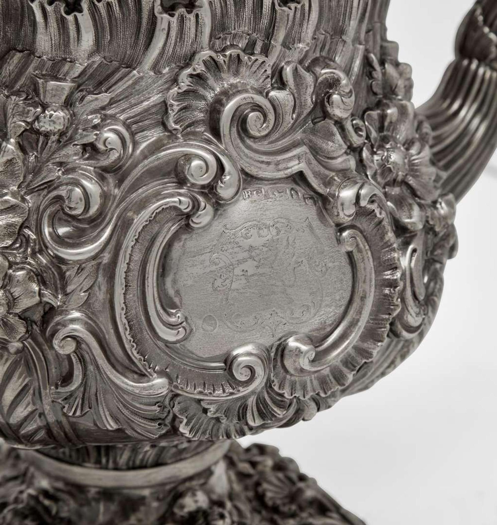 A George III / George IV sterling silver wine cooler Robert Gainsford, Sheffield, 1818-1829