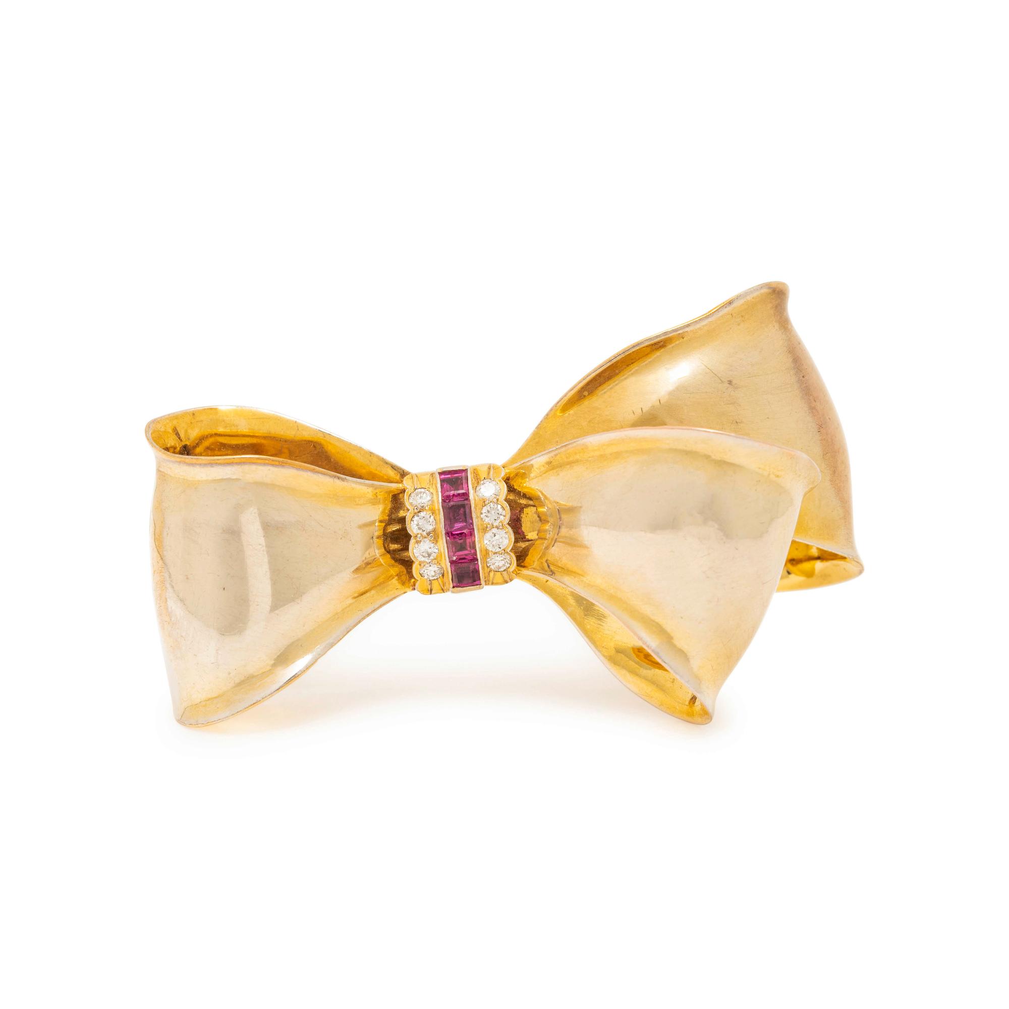 YELLOW GOLD, DIAMOND AND RUBY BOW BROOCH