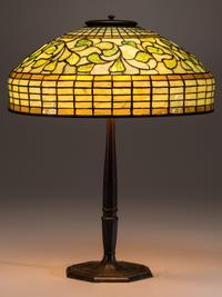 Whirling Leaf Table Lamp
