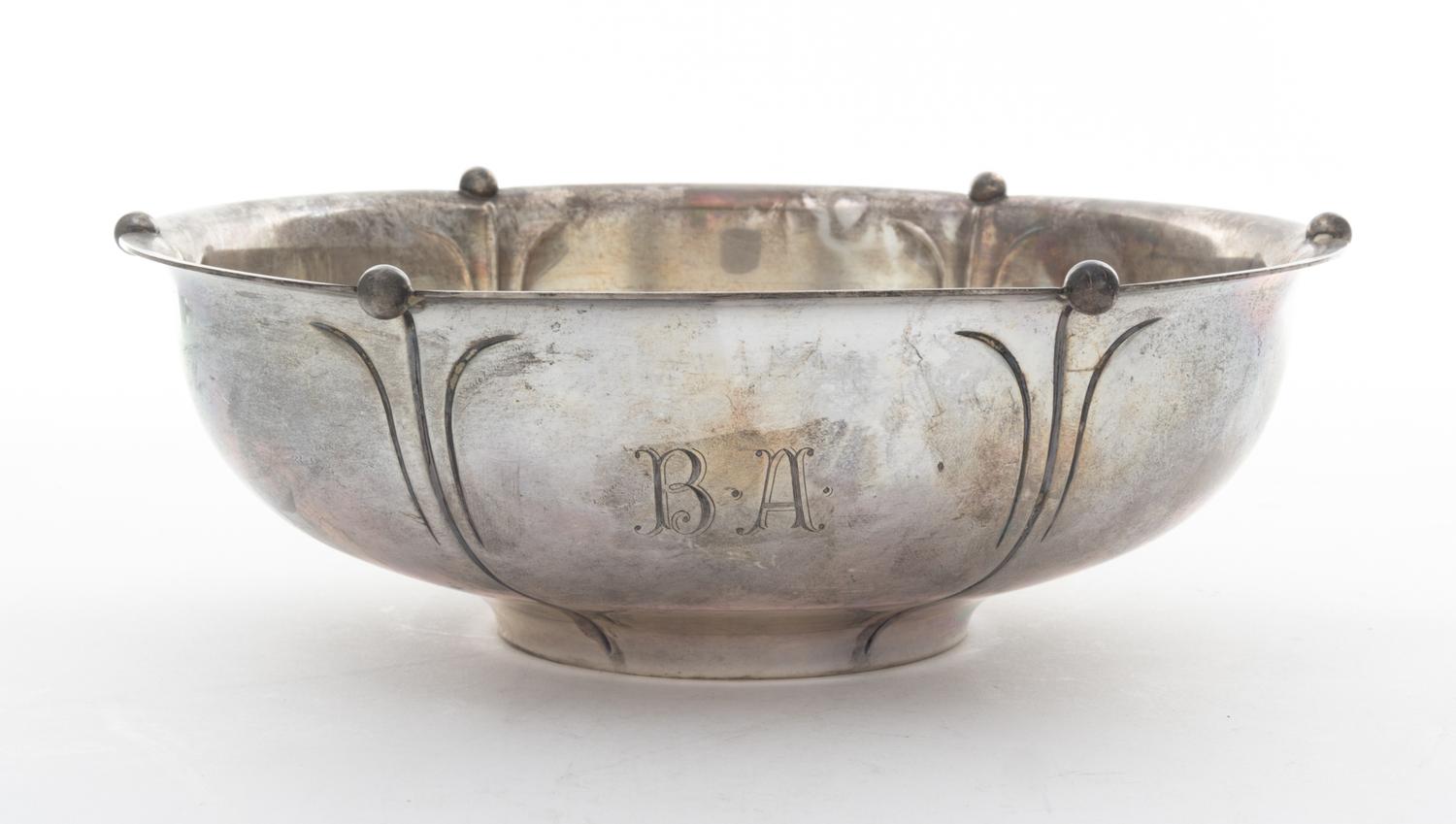 An American Silver Center Bowl, Richard Dimes Company, Boston, MA, 20th Century, of circular form, engraved BA to one side.