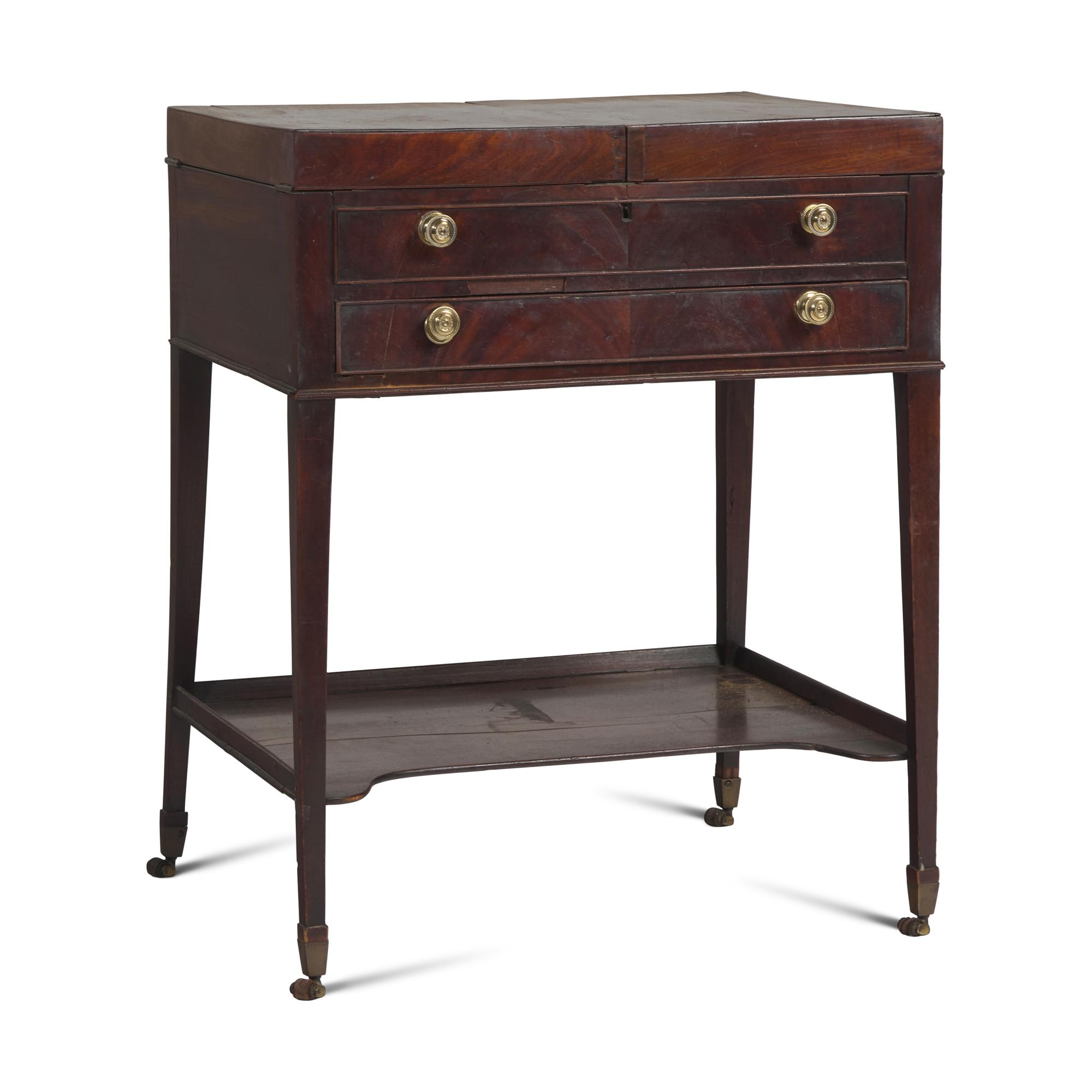 A Federal Mahogany Dressing Table