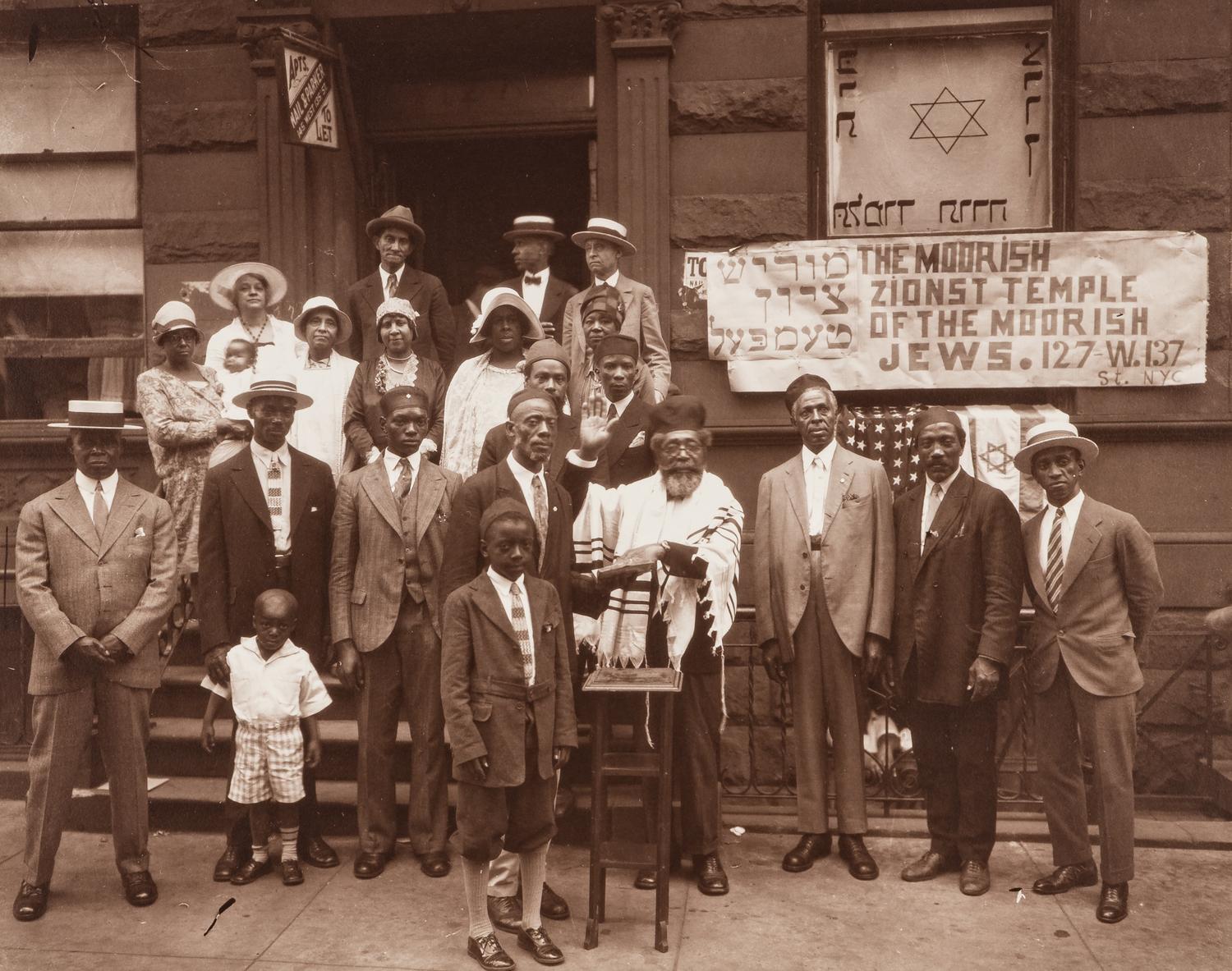 James Van Der Zee (1886-1983) "James Van Der Zee: Eighteen Photographs , 1905-1939"; and selected studio portraits