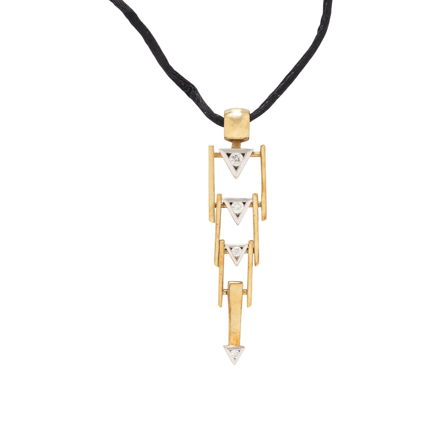 BICOLOR GOLD AND DIAMOND PENDANT