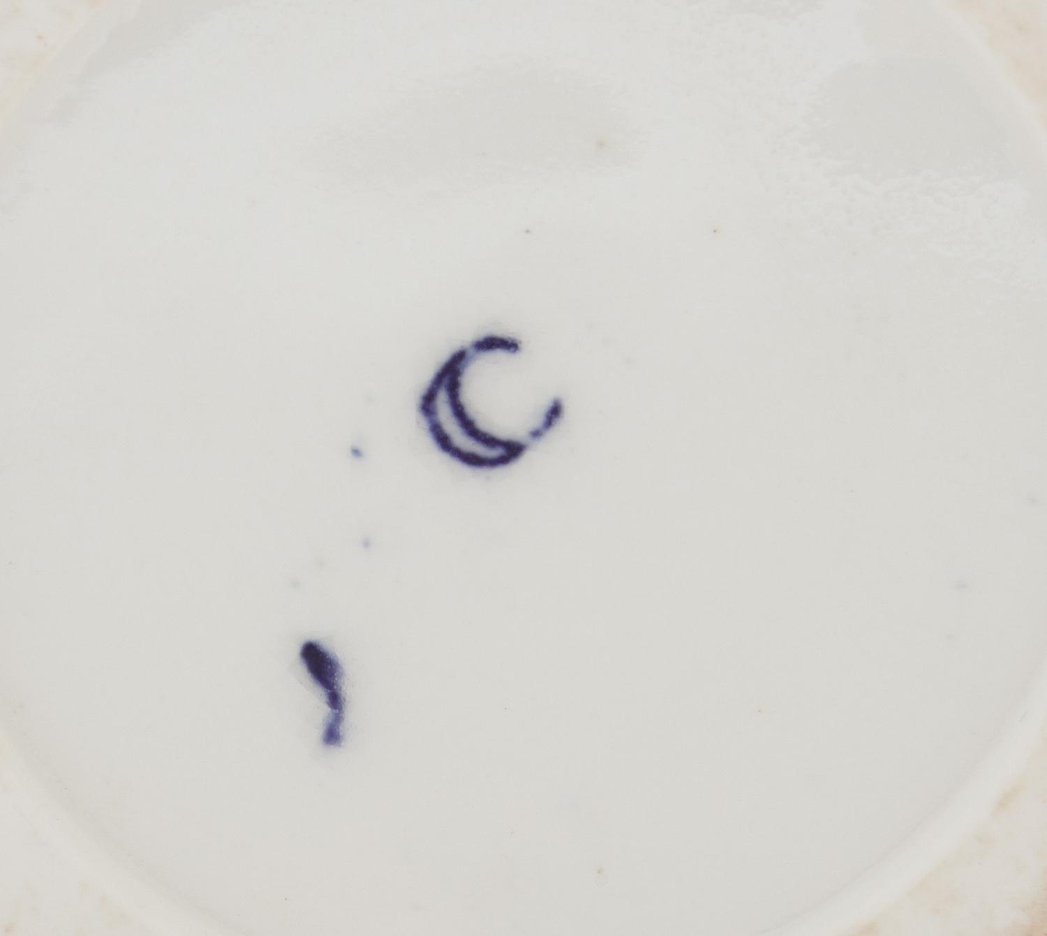 A Worcester Porcelain Mug