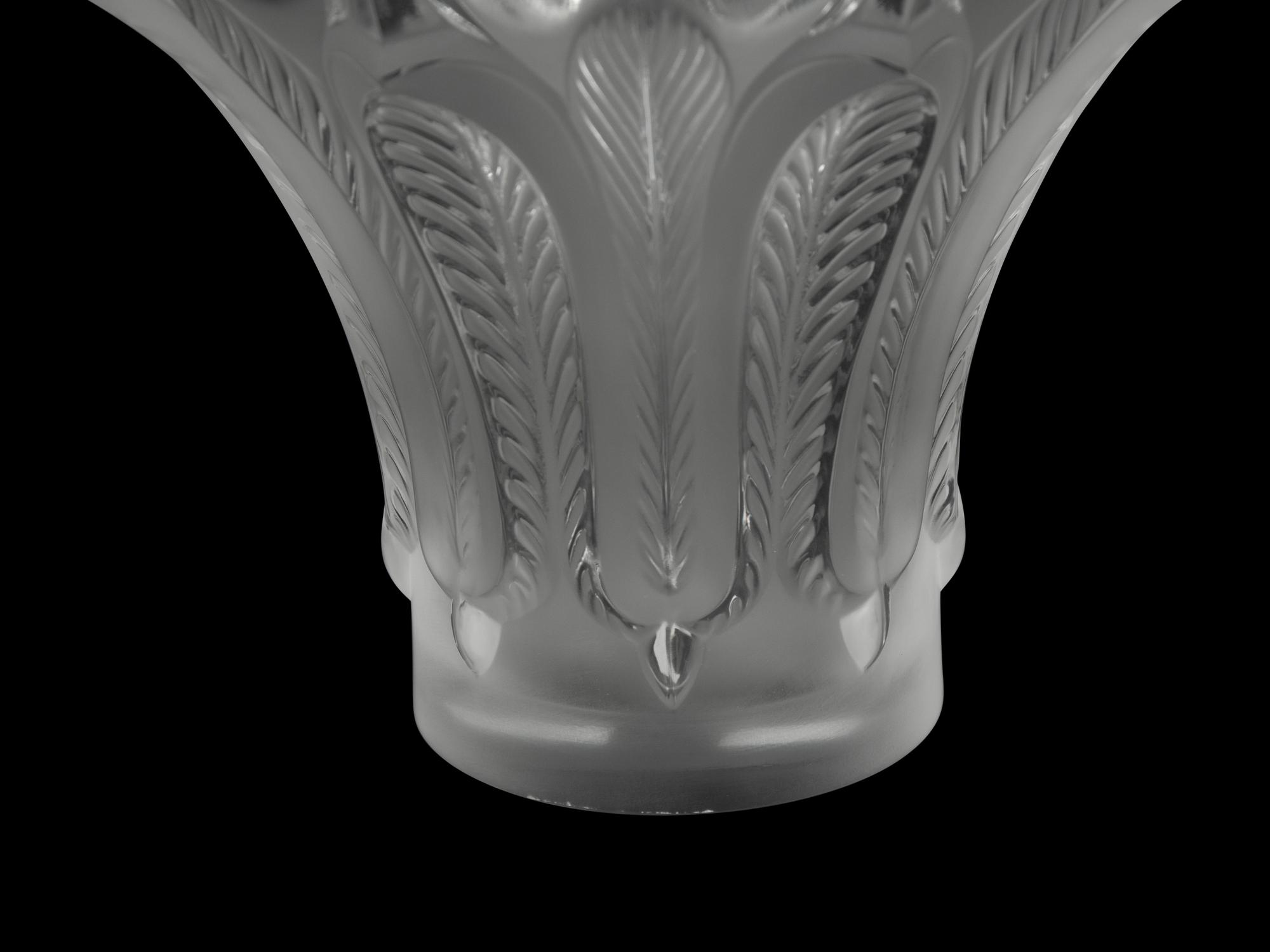 A Lalique Esna Vase
