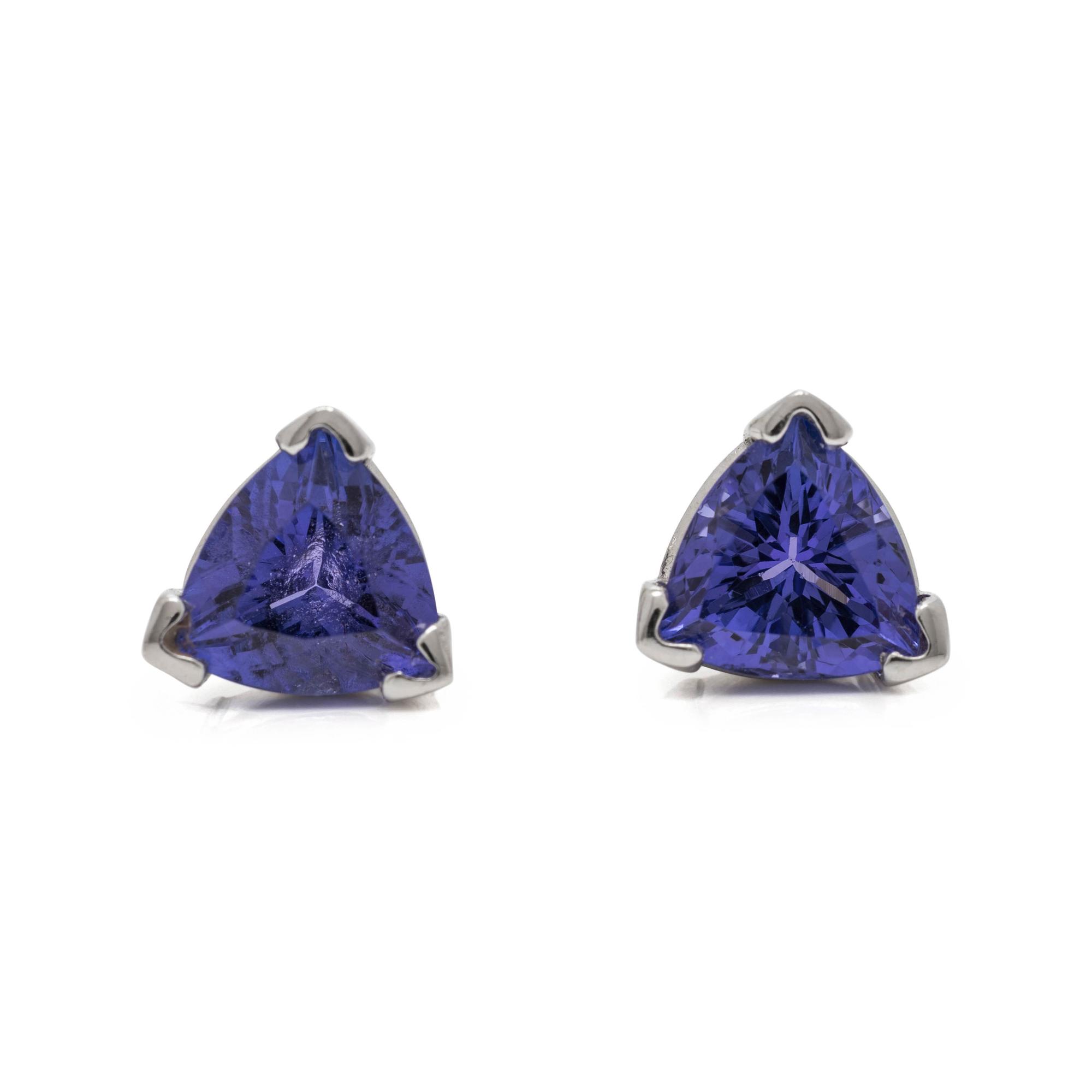 COLLECTION OF WHITE GOLD AND TANZANITE JEWELRY