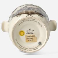 A Wedgwood Queensware Hand-Painted Ice Pail UK, 1990s