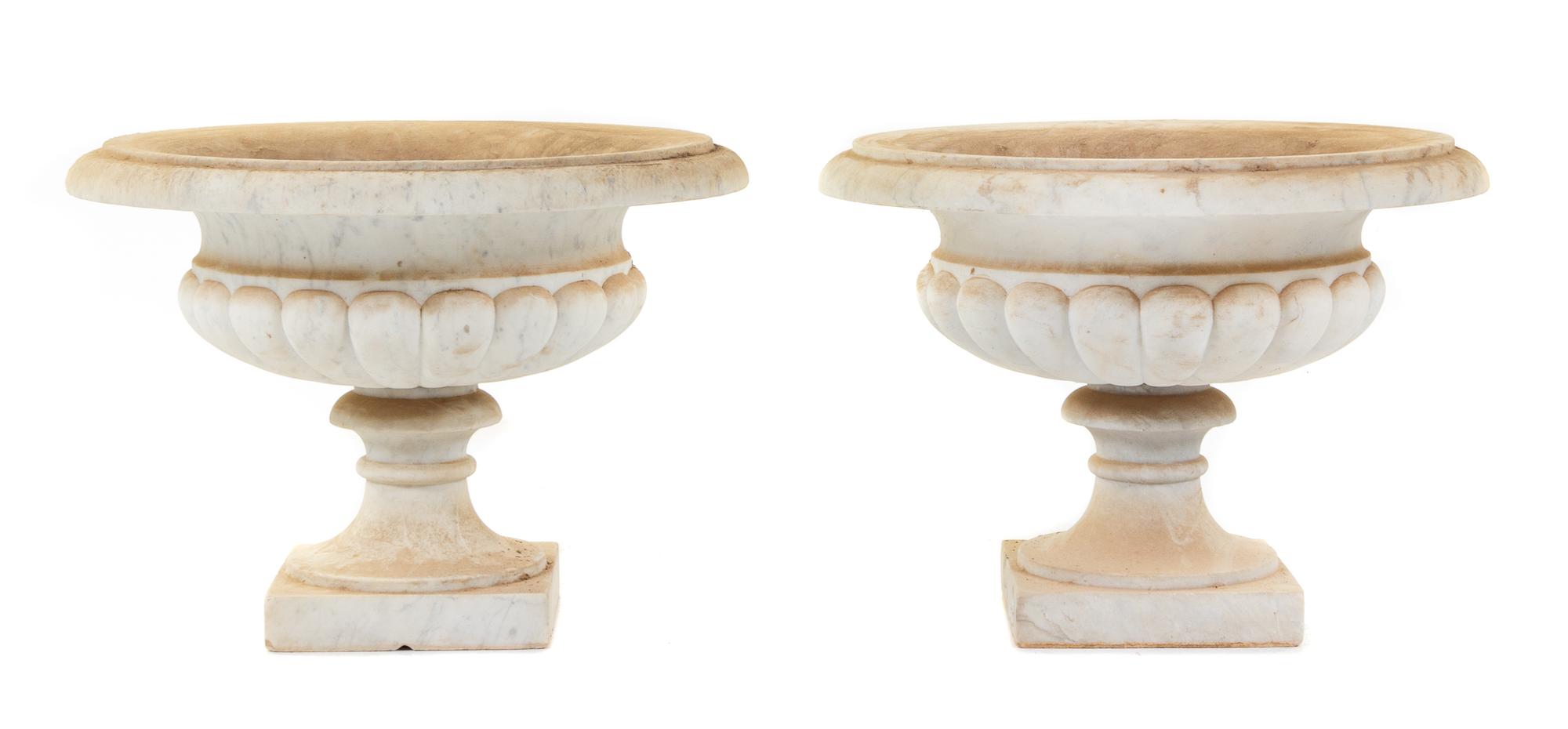 A Pair of Italian Style Marble Urns Height 15 1/4 x width 19 1/2 inches. — FIRST HALF 20TH CENTURY