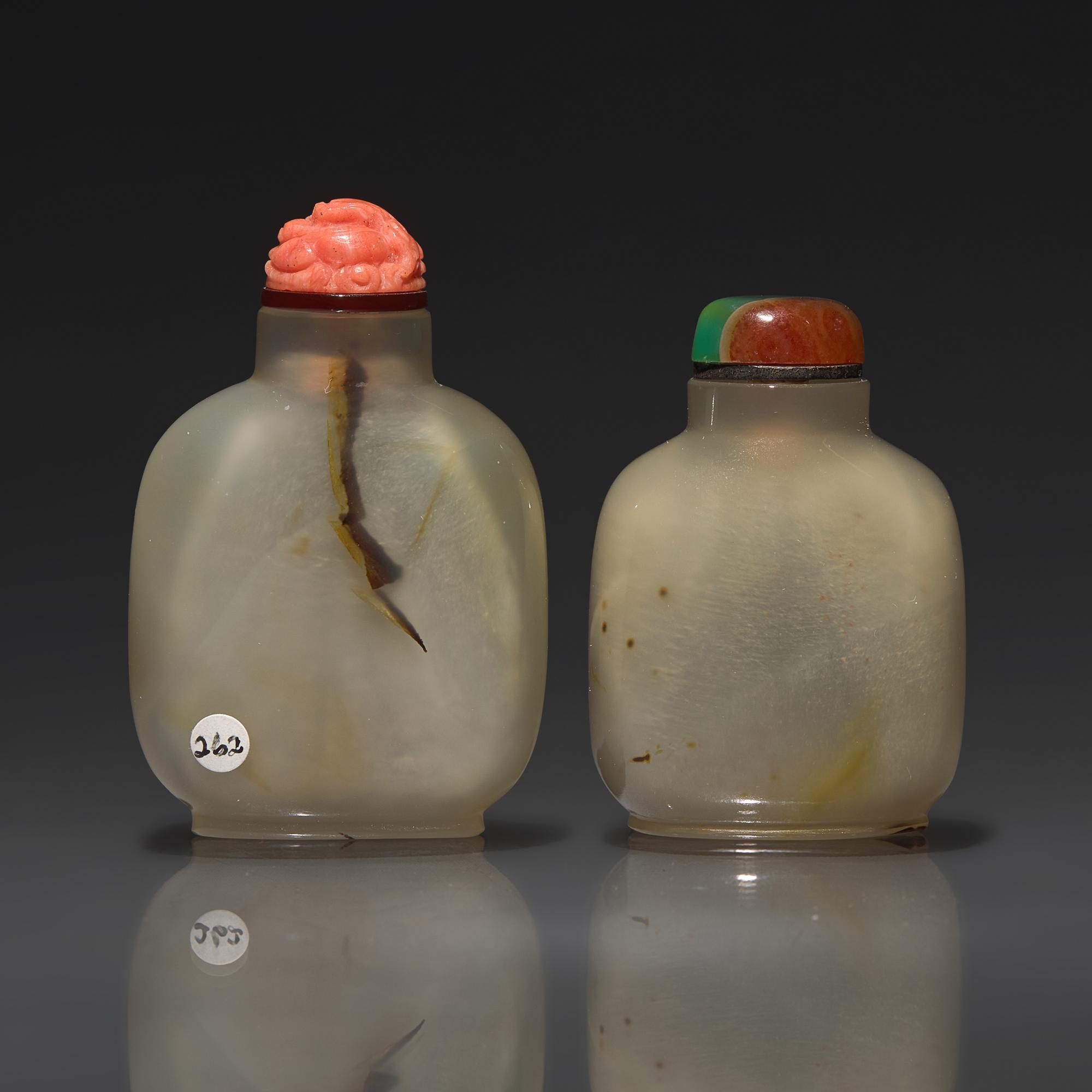Two Chinese Carved "Shadow Agate" Snuff Bottles, Qing Dynasty, 18th-19th Century — 清中期 瑪瑙巧雕鼻煙壺兩支