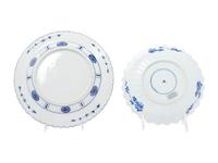 A Pair of Chinese Export Porcelain Blue and White Dishes and a Pair of Blue and White Porcelain Saucers