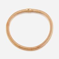 A fourteen karat gold necklace